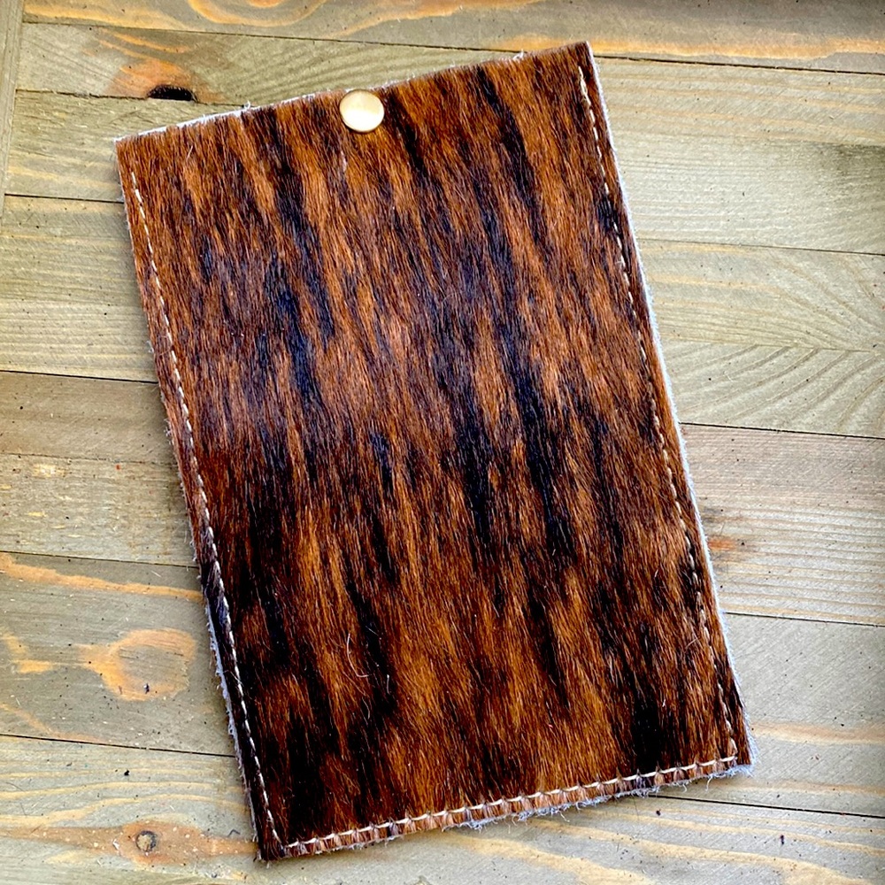 Saddle pouch for the back cinch